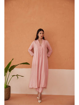 MAAND - Women Peach Viscose Rayon V-Neck Kurta with Pant