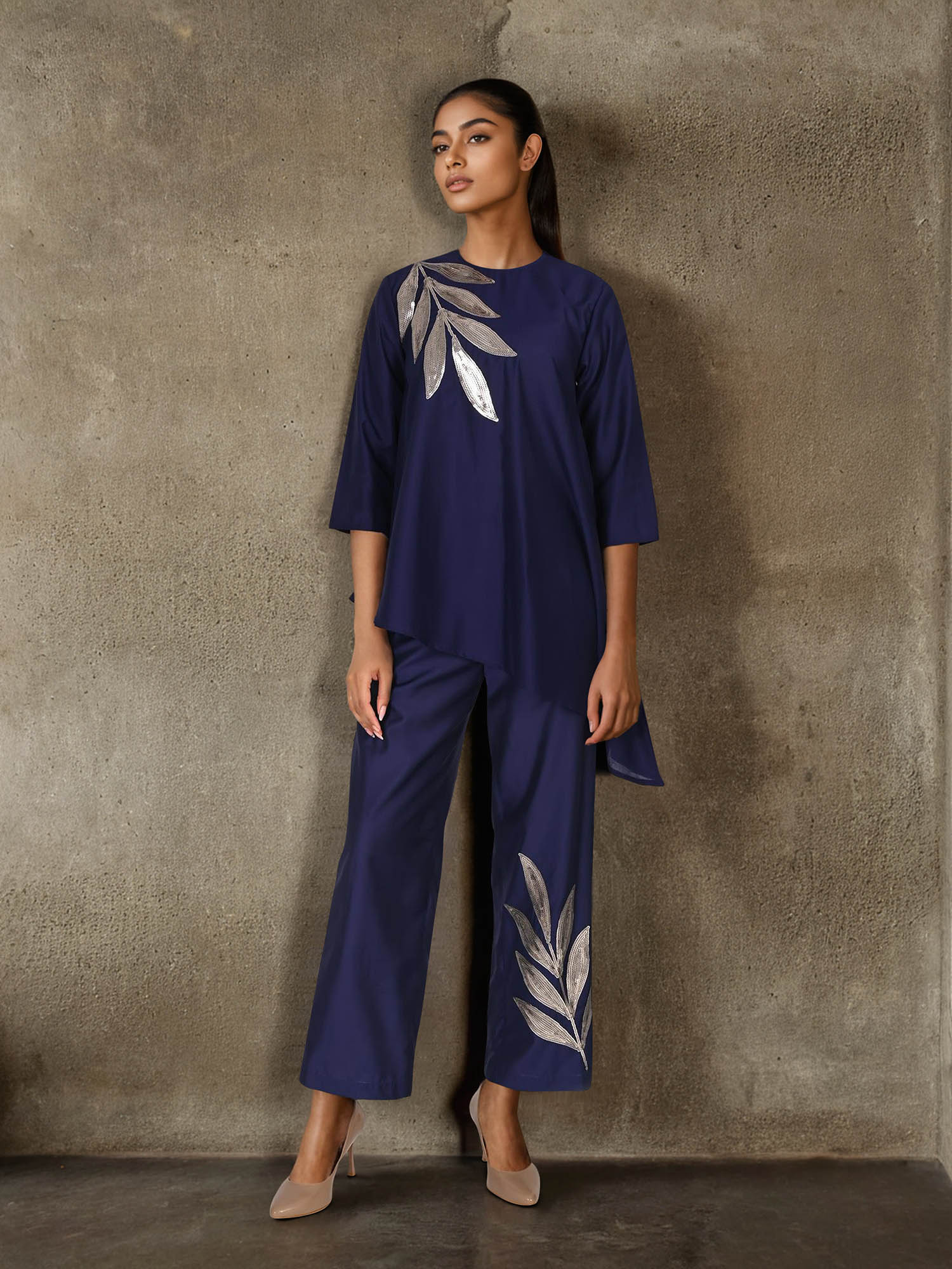 dora dori Women Blue Chanderi Round Neck Tunic with Trouser Co-Ord Set-picture-12