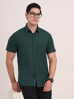 Greenfibre - Men Green Solid Slim Fit Casual Shirt