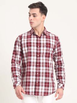 JadeBlue - Men Red Checks Slim Fit Casual Shirt