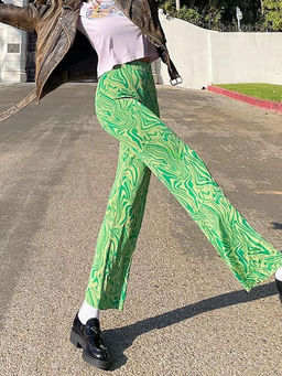 Outzidr - Women Green Abstract Casual Trouser