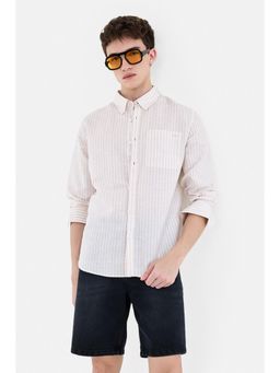 Snitch - Off-White Solid Full Sleeves Regular Shirt for Men