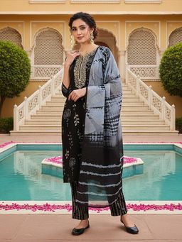 Vaamsi - Women Black Rayon Printed Yoke Design Straight Kurta Pants with Dupatta (Set of 3)