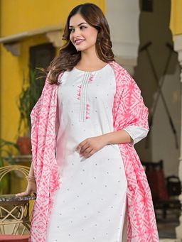 Vaamsi - Ahika Women Pink Rayon Blend Embroidered Kurta with Pant and Dupatta (Set of 3)