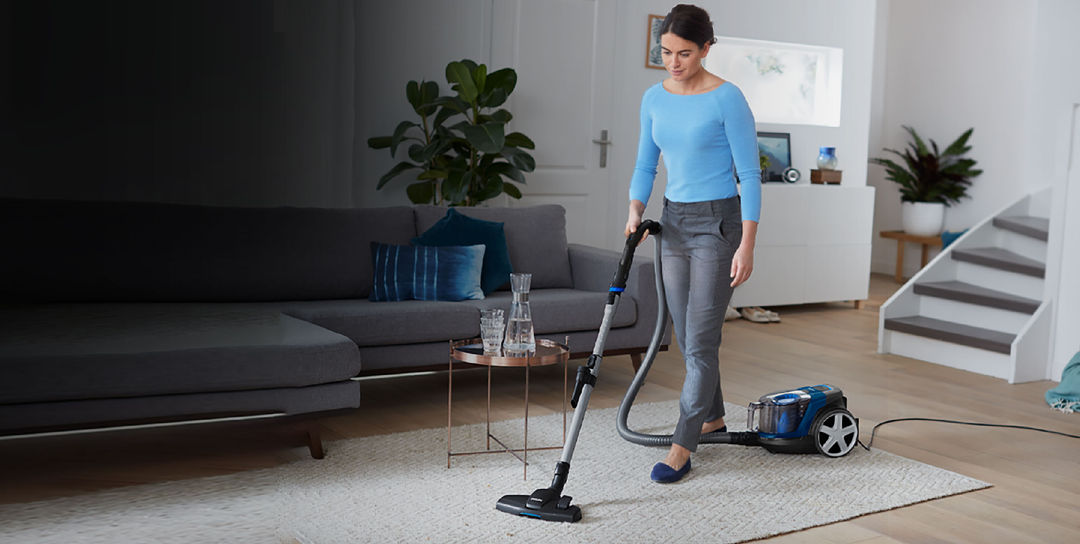 Buy PHILIPS Powerpro Fc9352/01 Compact Bagless Vacuum Cleaner (Blue) online