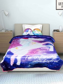 Saral Home - Unicorn Velvet & Cotton AC Quilt with 2 Cushions Blue