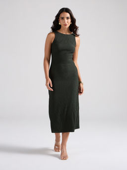 Twenty Dresses by Nykaa Fashion - Twenty Dresses by Nykaa FashionGreen Textured Round Neck Sleeveless Bodycon Midi Dress