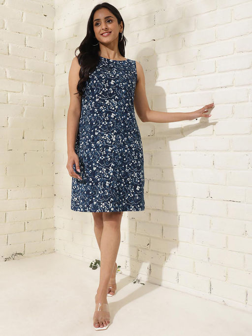 white christmas dresses Checks Cotton Muslin Boat Neck Flared Short Dress main image 0