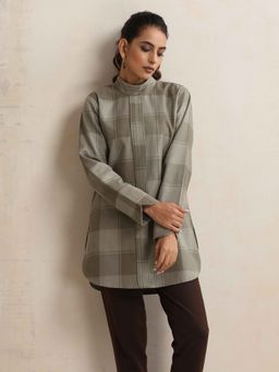 trueBrowns - Women Green Checks High Neck Short Kurti