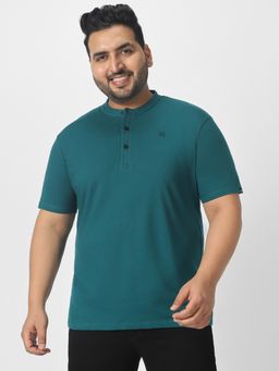 Urbano Plus - Men's Green Solid Mandarin Collar Regular Fit Cotton T-Shirt