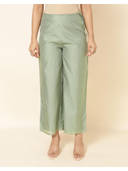 Green color option, Sold out, Currently selected