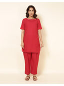 Red color option, Sold out, Currently selected