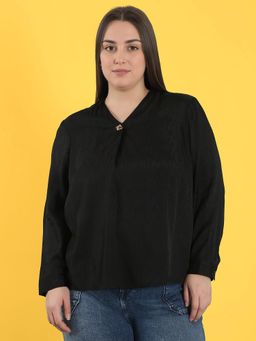VERO MODA - Black Self Design Regular Fit Top