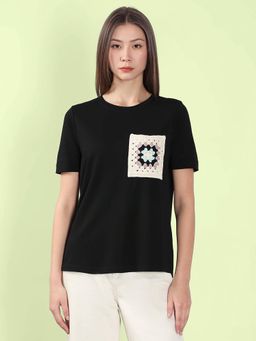 VERO MODA - Black Embroidered Regular Fit T-Shirt