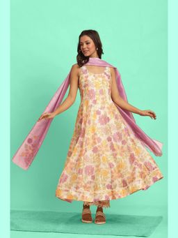 W - Off White Print Chanderi Kurta, Slim Pant & Dupatta for Women (Set of 3)