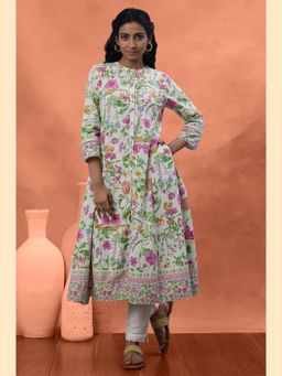 W - Women Off White Floral Print Cotton Flared Kurta