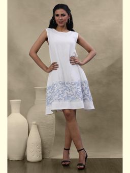 W - Women White Solid Rayon A-Line Dress