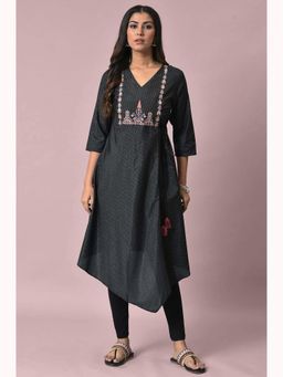 W - Black Embroidered V-Neck Polyester Kurta