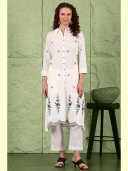 W - Thread Embroidered Shirt Collar Cotton Blend Kurta