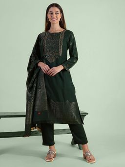 W - Green Viscose Blend Round Neck Kurta with Pant and Dupatta (Set of 3)