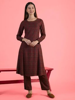W - Maroon Viscose Round Neck Kurta with Pant (Set of 2)