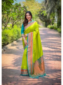 ELITE WEAVES - Green Contrast 1000 Butti Zari Woven Paithani Silk Saree with Unstitched Blouse