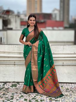 ELITE WEAVES - Green Dual Zari Woven Yeol Traditional Paithani Silk Saree With Unstitched Blouse