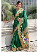 Green color option, Sold out, Currently selected