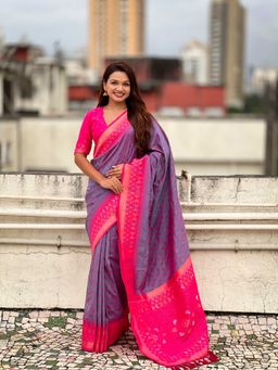 ELITE WEAVES - Soft Silk Zari Woven Patola Saree with Unstitched Blouse