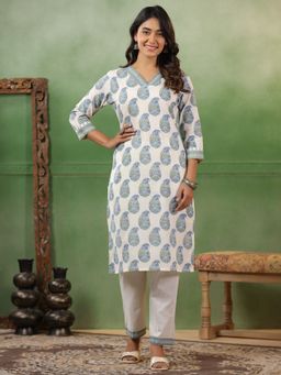 SPAN - Cotton Paisley V-Neck Three Fourth Sleeves White Kurta