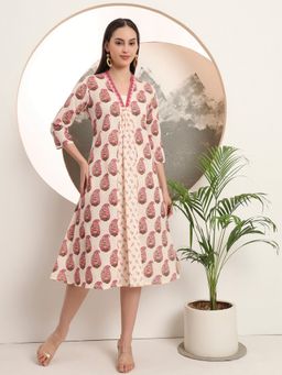 SPAN - Cotton Paisley V-Neck Three Fourth Sleeves Off White Kurta