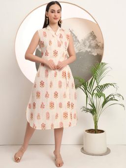 SPAN - Cotton Floral V-Neck Three Fourth Sleeves Off White Kurta