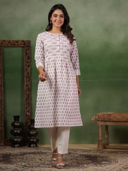 SPAN - Cotton Floral Round Neck Three Fourth Sleeves White Kurta