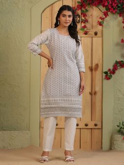 SPAN - Cotton Straight Fit Floral Round Neck Three Fourth Sleeves White Kurta