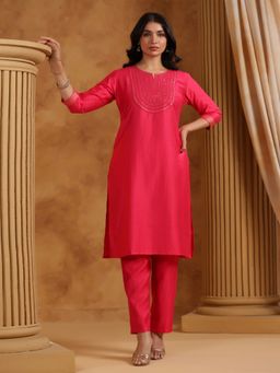 SPAN - Women's Viscose Rayon Embroidered Round Neck Three Fourth Sleeves Pink Kurta