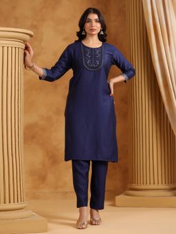 SPAN - Viscose Rayon Embroidered Round Neck Three Fourth Sleeves Blue Kurta