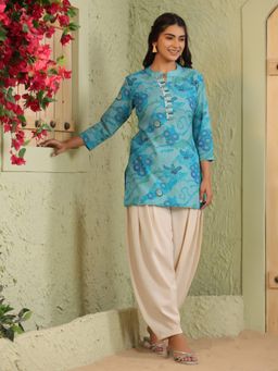 SPAN - Women's Mandarin Neck Floral Three Fourth Sleeves Cotton Blue Kurti