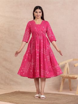 ARAMYA - Women V-Neck Pure Cotton Three Fourth Sleeves Pink Kurta