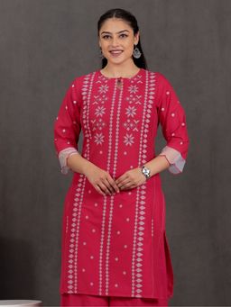 ARAMYA - Women Keyhole Neck Pure Cotton Three Fourth Sleeves Red Kurta