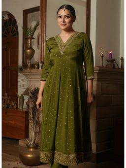 ARAMYA - Chinon Embroidered V-Neck Green Kurta