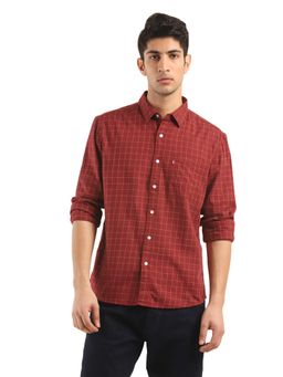 Levi's - Men Checked Collar Neck Shirt-Red (M)