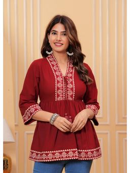 Kipek - Women's Maroon Solid Top