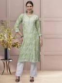 Green color option, Sold out, Currently selected