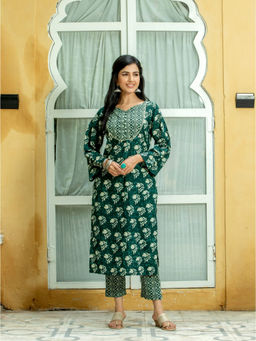 Kohsh - Green Straight Fit Cotton Kurta (Set of 2)