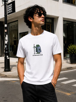 Bene Kleed - Men White Regular Fit Embroidered Half Sleeves T-Shirt
