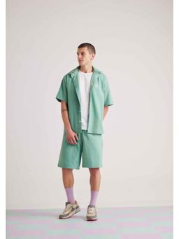 Muvazo - Green Cotton Solid/Plain Shirt With Shorts