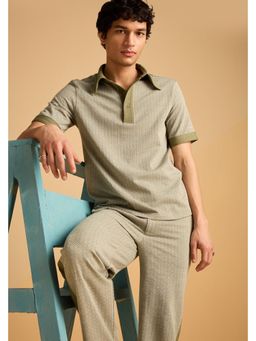 Muvazo - Green Jacquard Textured T-Shirt With Pant