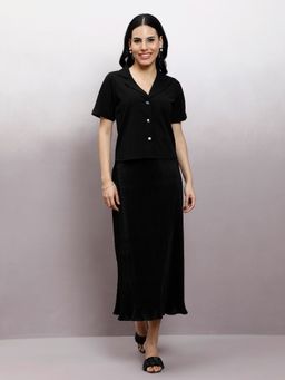 AAREIN - Black Collar Co-Ord (Set of 2)