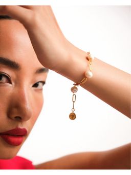Anaash - Gold Dainty Linked Pearl Bracelet