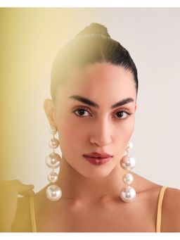 Anaash - White Maxi Penta Danglers
